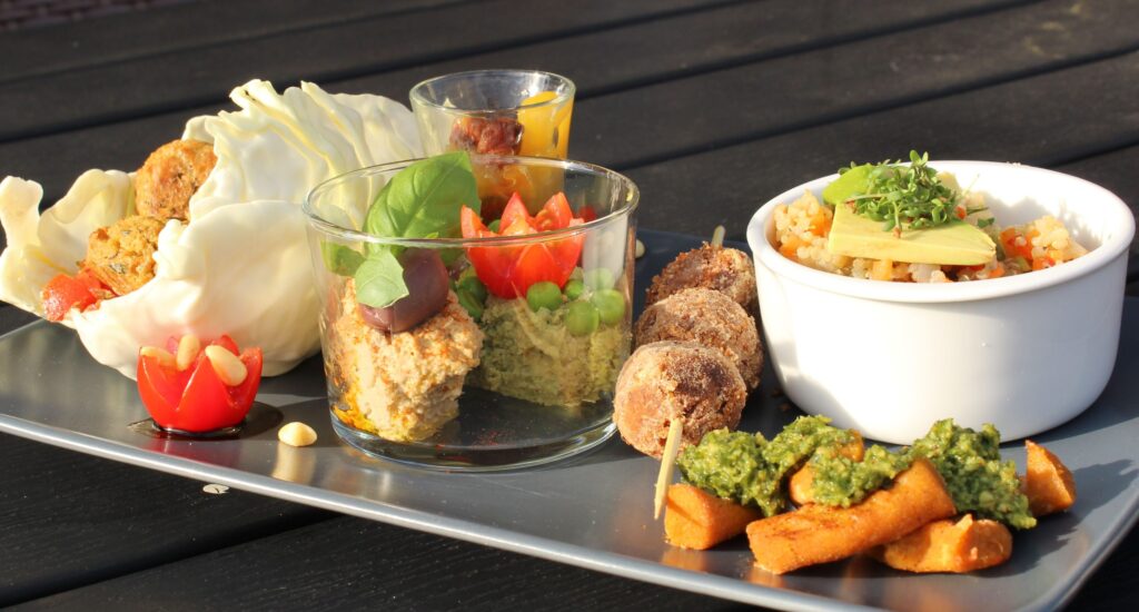 Gnocchi af sød kartoffel med grønkålspesto som tapas