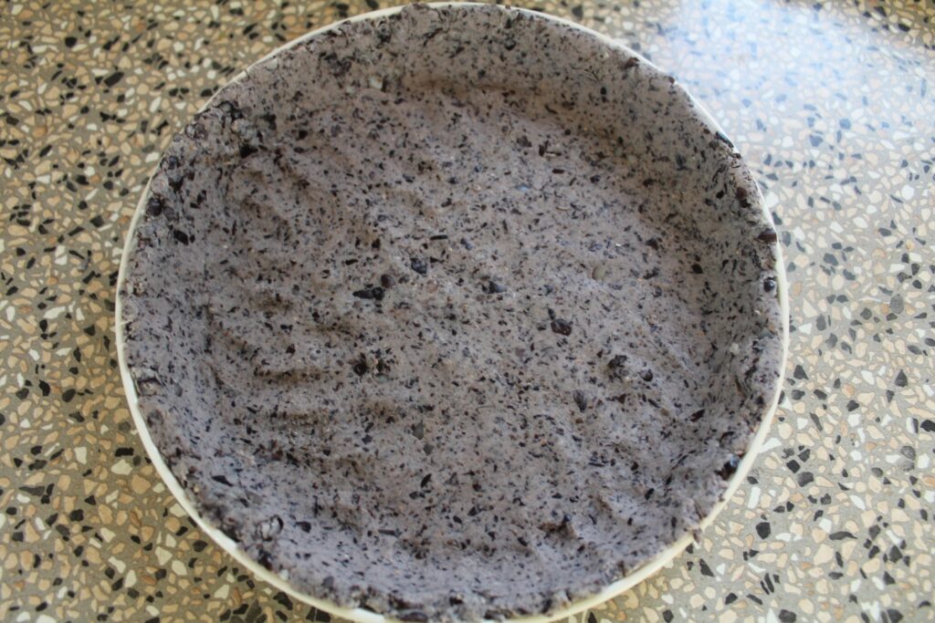 Tærtebund med sorte bønner