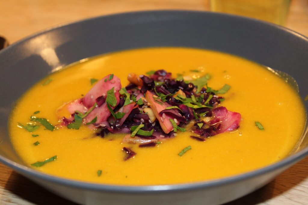 Hokkaidosuppe med sesamkål