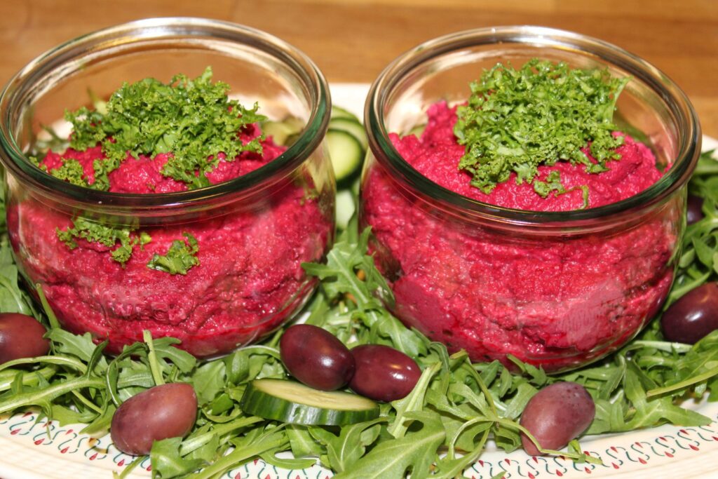 Vegansk rødbedehummus