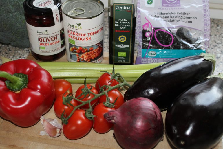 Ingredienser til aubergineratatouille