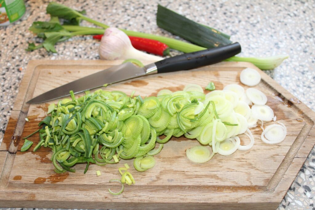 Kikærte-sellerisuppe med svampetopping