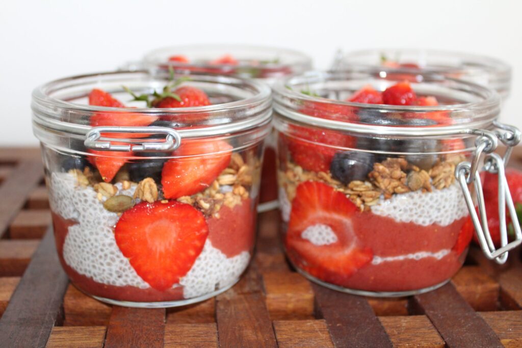 Chiaparfait med jordbær-rabarberkompot