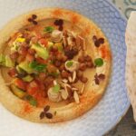 Hummustallerken med pandebrød