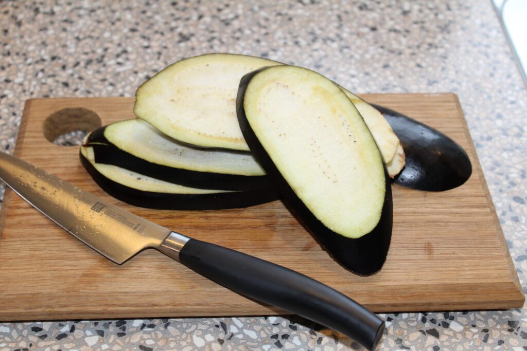 Nødde-paneret aubergine