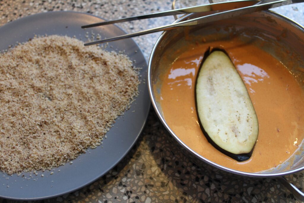 Nødde-paneret aubergine