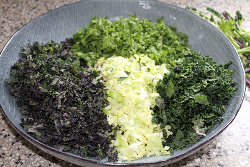 Kålsalat med bagte rodfrugter