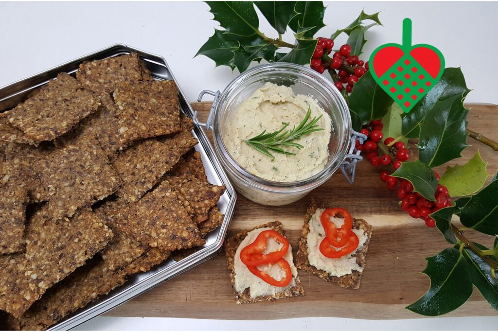 Nøddeknækbrød med cashewnøddeost