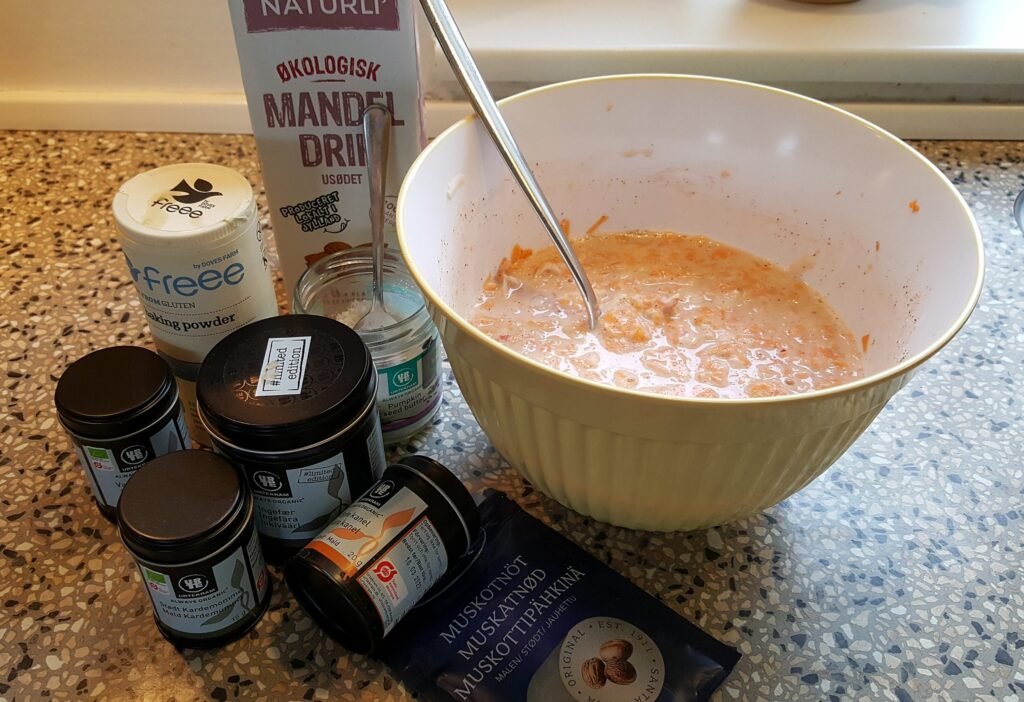 Bagt gulerodskagegrød