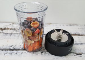 Hybensmoothie med gurkemeje