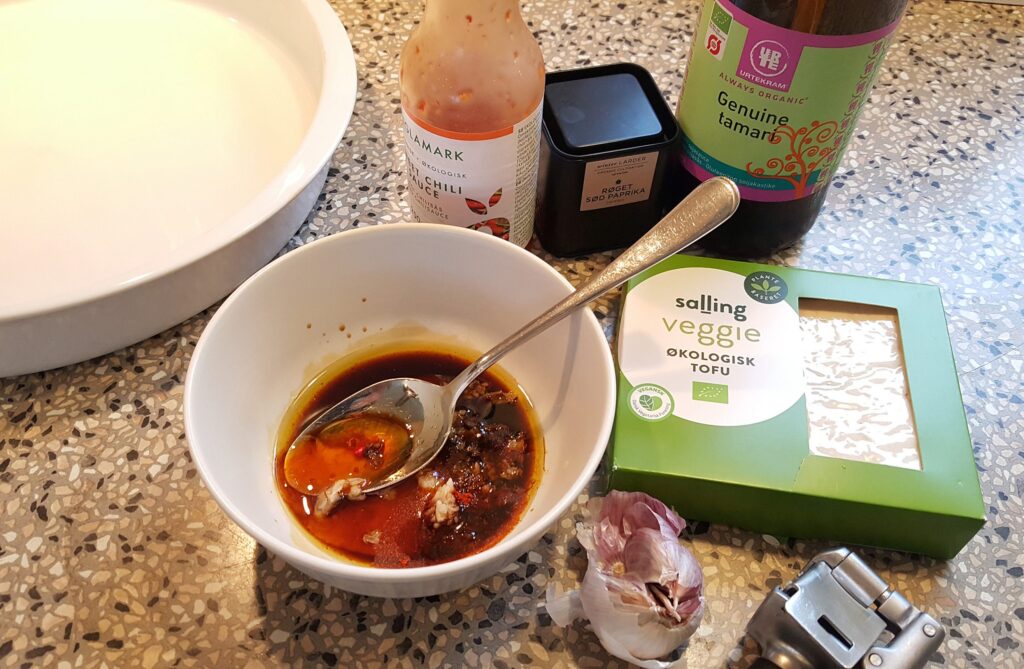 Pie med svampe, tofu, kartofler og cashewcreme