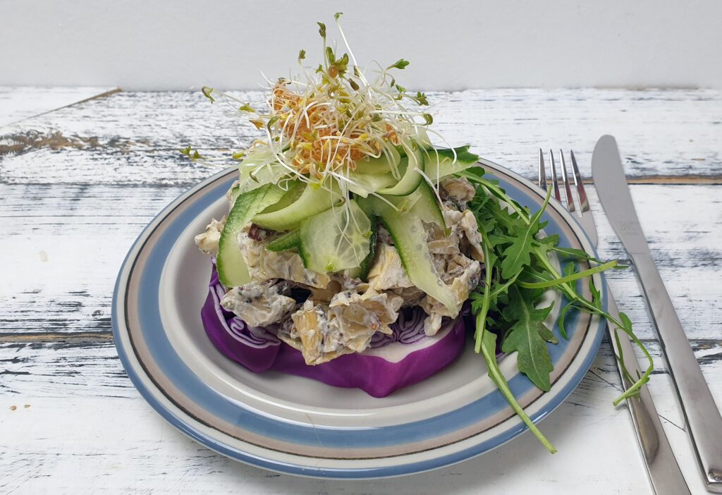 Kålsmørrebrød med artiskokpålæg