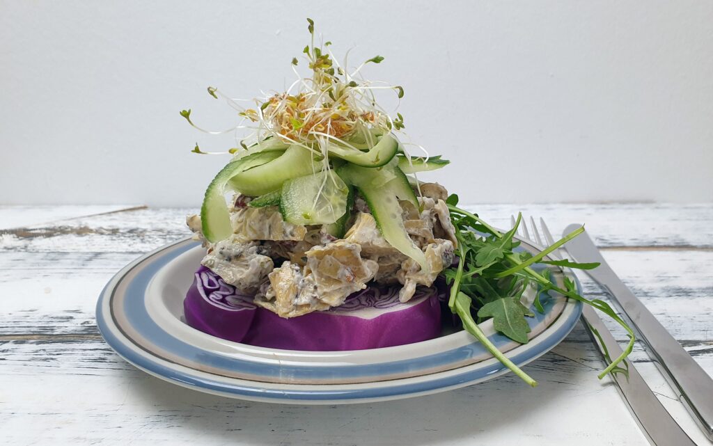 Kålsmørrebrød med artiskokpålæg