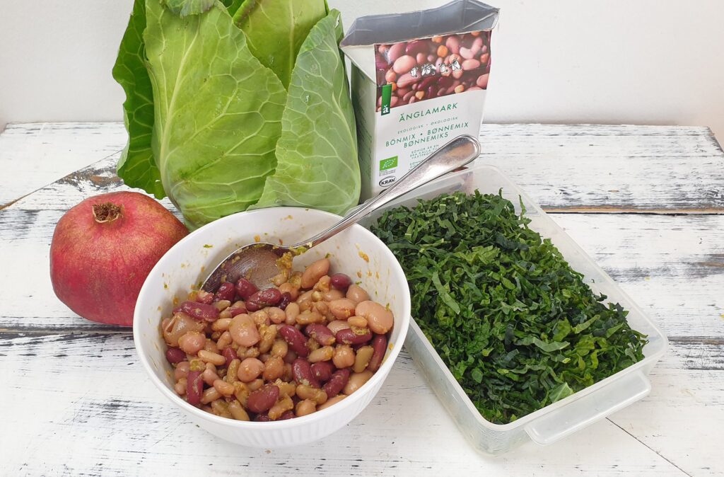 Kålsalat med bønnemix